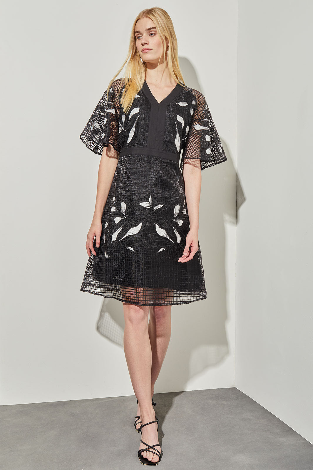 A-Line Dress - Floral Applique Bell Sleeve Grid Woven